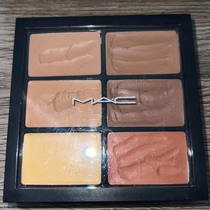 Mac pro conceal and correct medium deep